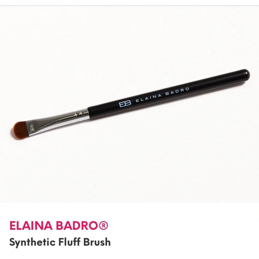 Elaina Badro Synthetic Fluff Brush